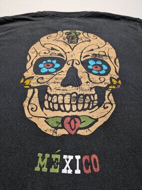 Mexico Sugar Skull Graphic Tee Medium
